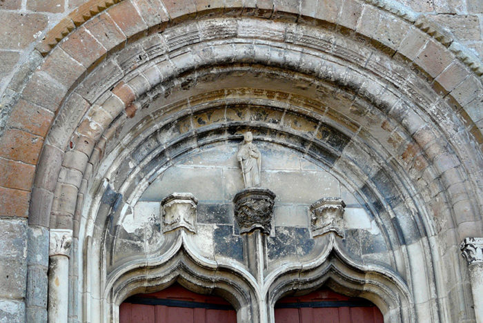 Auvergne Allier Lurcy église (2)